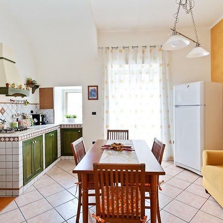 Central Balcony Apartment Katanya Dış mekan fotoğraf