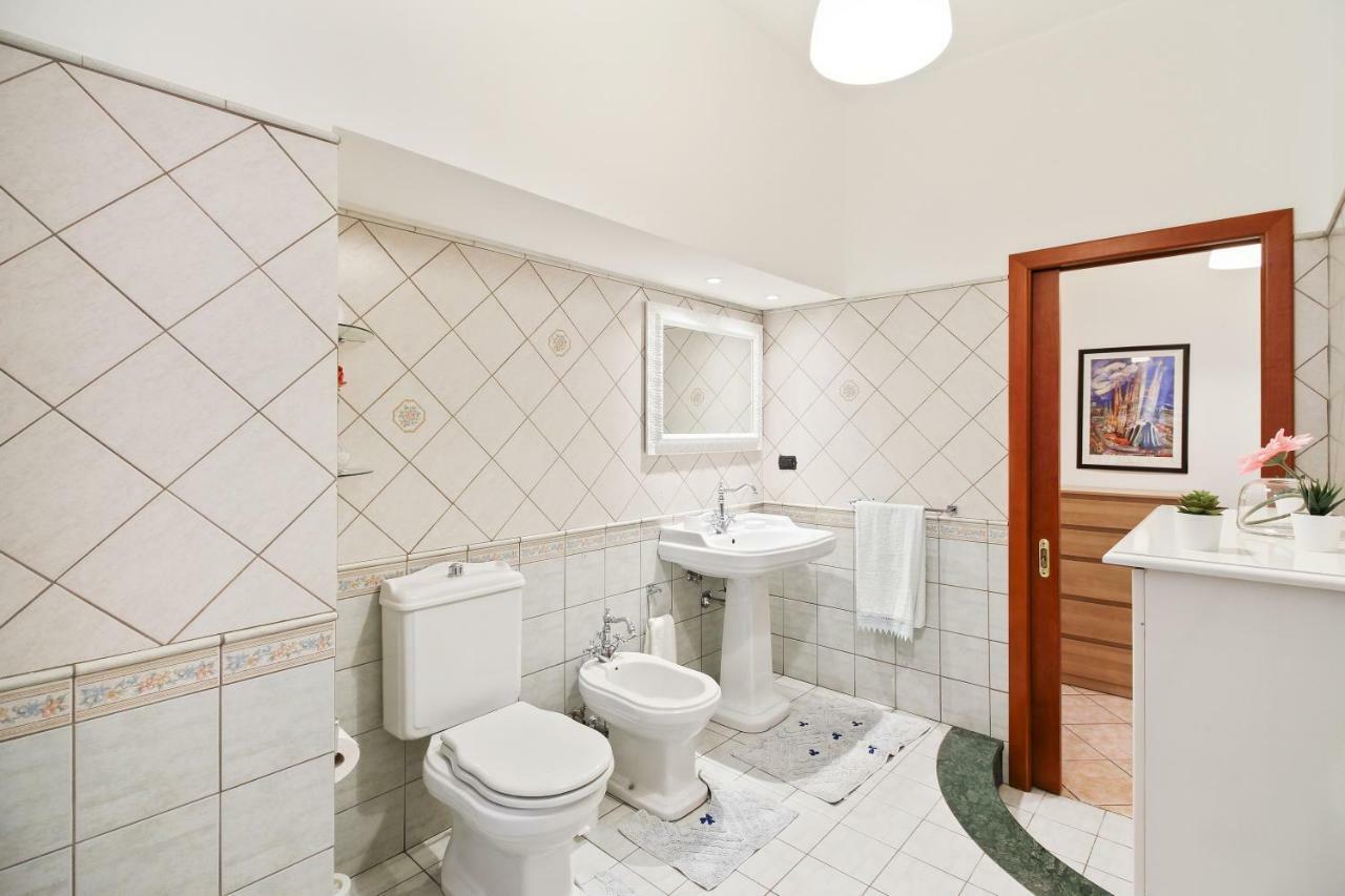 Central Balcony Apartment Katanya Dış mekan fotoğraf