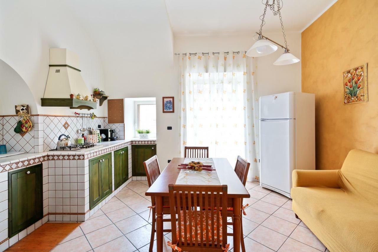 Central Balcony Apartment Katanya Dış mekan fotoğraf
