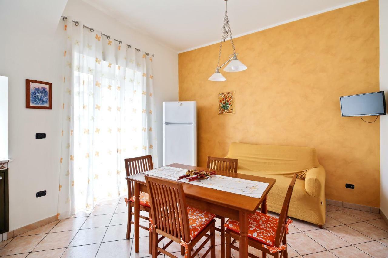 Central Balcony Apartment Katanya Dış mekan fotoğraf